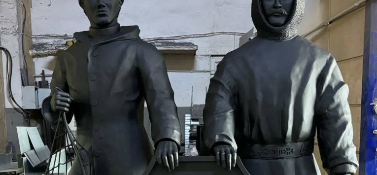 Экстремальный заказ из Якутии Порошковая покраска массивных статуй